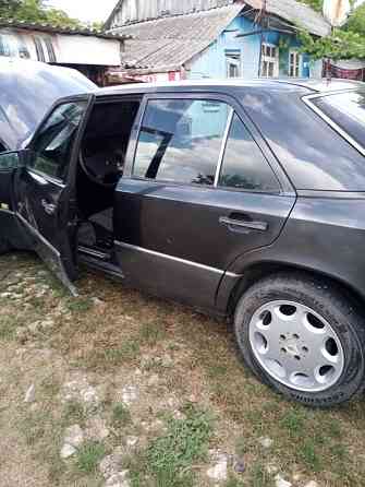 Mercedes W124 1993 год Кишинёв Кишинёв