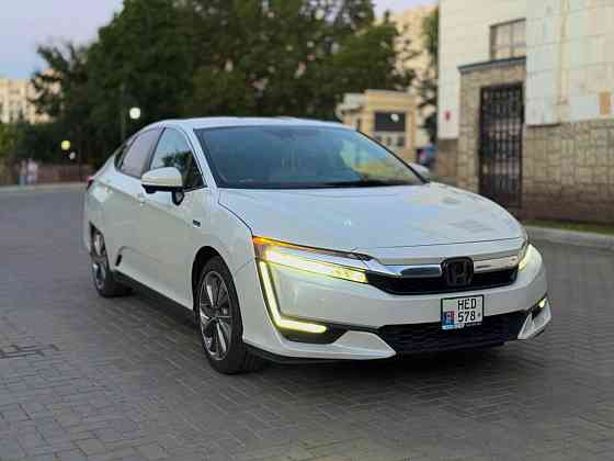 Продаётся Honda Clarity  Turing Plug-in Hybrid 2018 г. в. Tiraspol