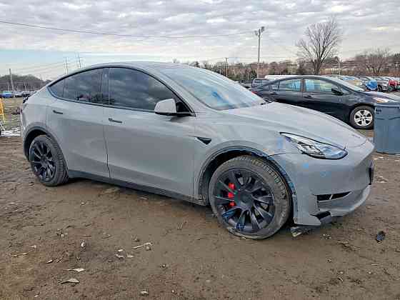 Tesla Model Y 2021 год Тирасполь Тирасполь