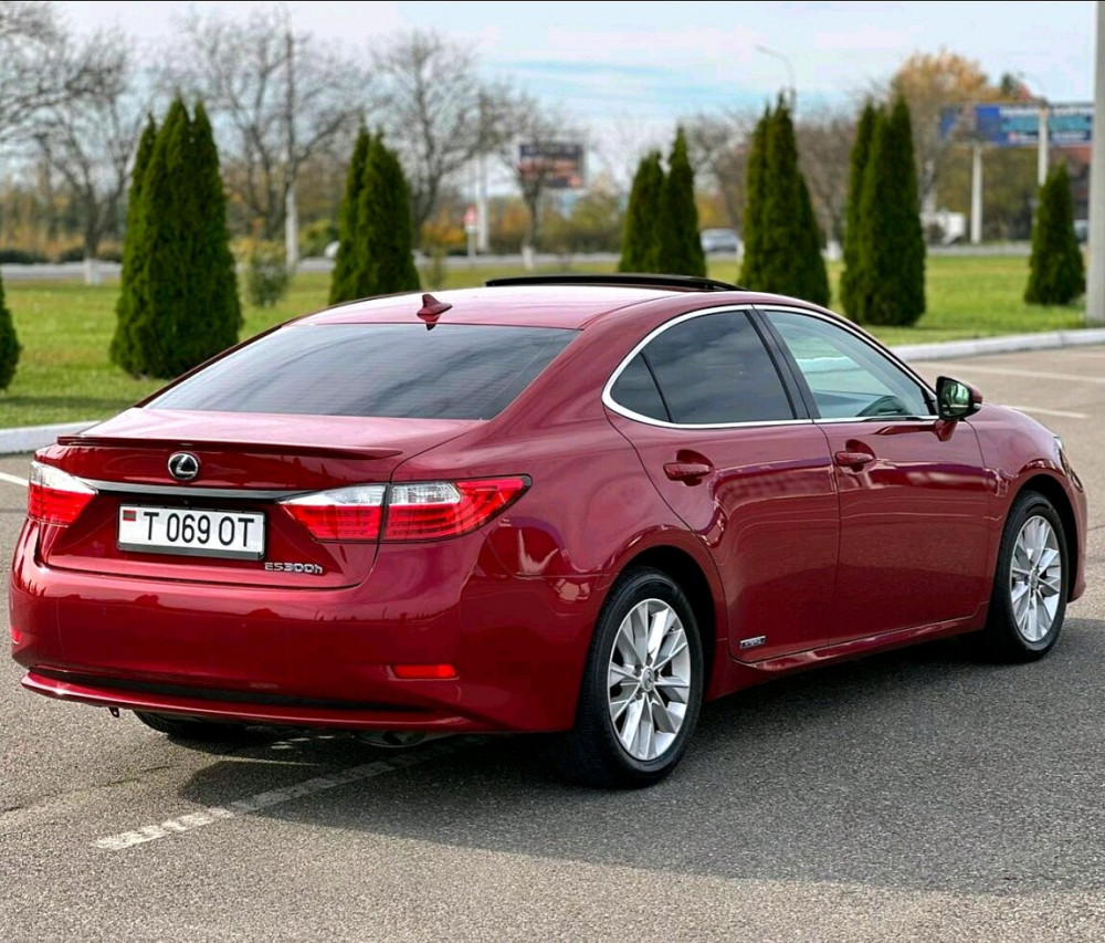 Lexus ES 300h 2012 год 2.5 гибрид Тирасполь - изображение 2