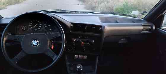 BMW 5 Series 1986 год Суклея Суклея