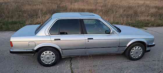 BMW 5 Series 1986 год Суклея Суклея