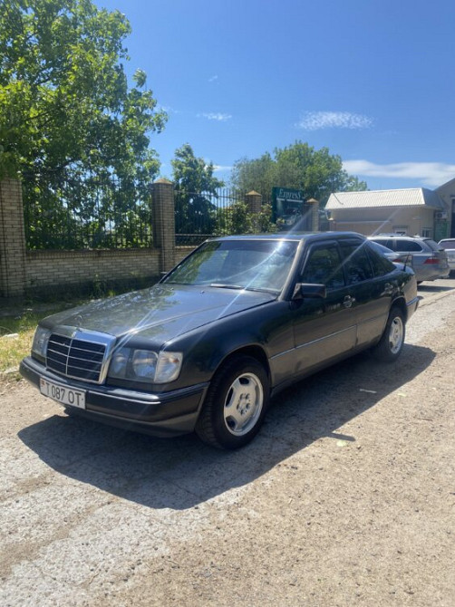 Mercedes W124 1993 год Тирасполь Тирасполь - изображение 2