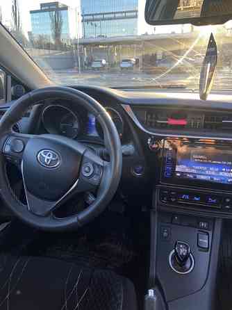 Toyota Auris 2016 год Кишинёв Кишинёв