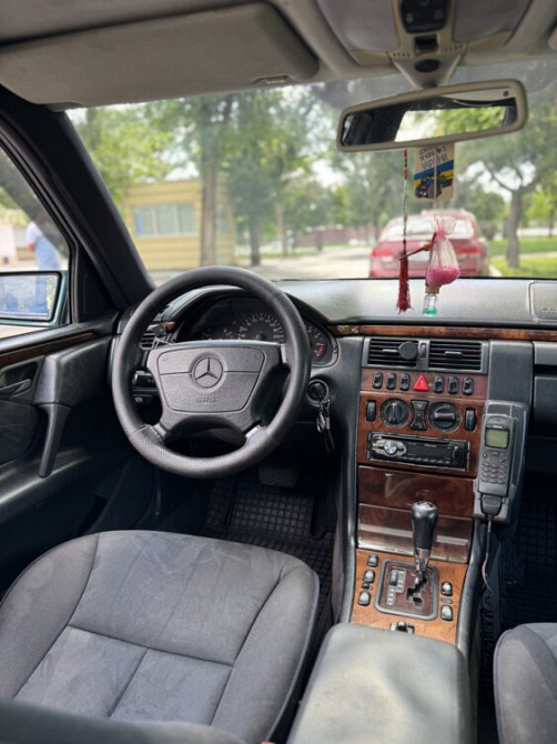 Mercedes E-Class 1998 год Тирасполь Tiraspol - fotografie 5