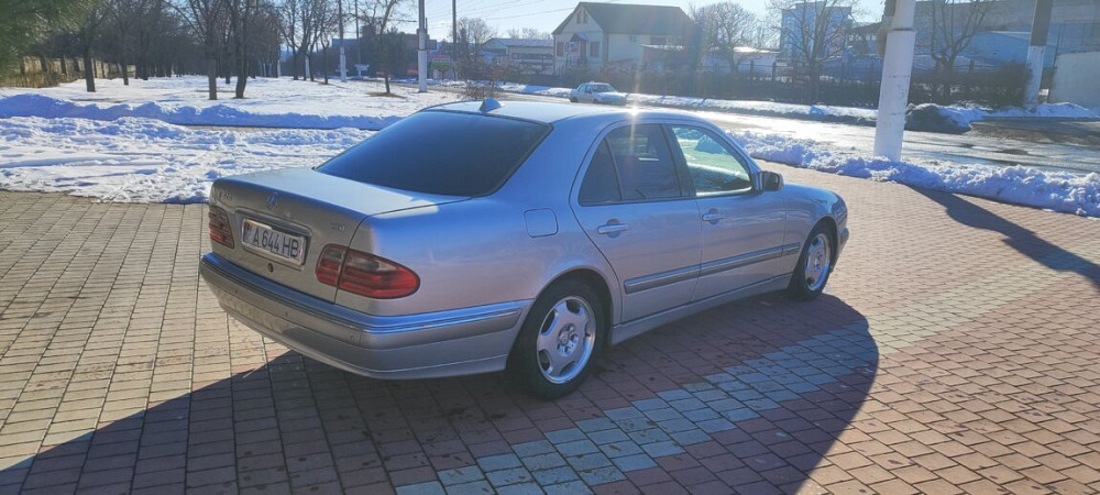 Mercedes E-Class 2001 Tiraspol Tiraspol - photo 3