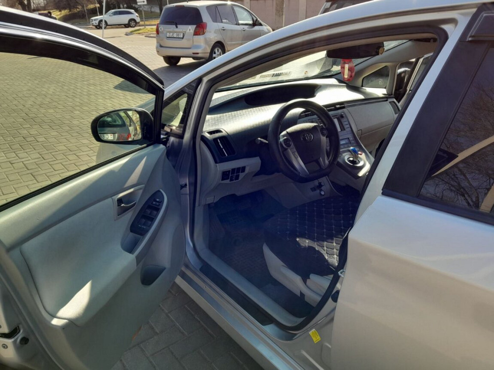 Toyota Prius 2012 год Тирасполь Тирасполь - изображение 3