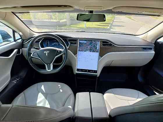 Tesla Model S 2014 an Tiraspol Tiraspol