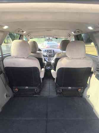 Mitsubishi Grandis 2004 an Tiraspol Tiraspol