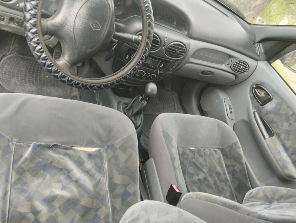 Renault Megane 1998 an Tiraspol Tiraspol - fotografie 4