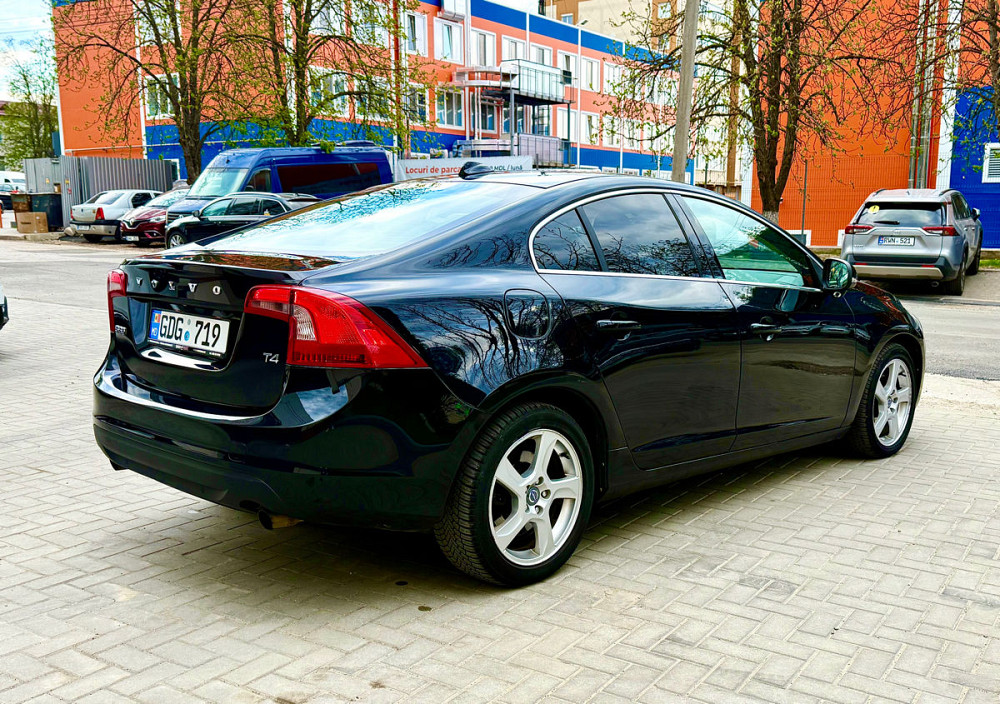 Volvo S60 2012 год Кишинёв Кишинёв - изображение 2