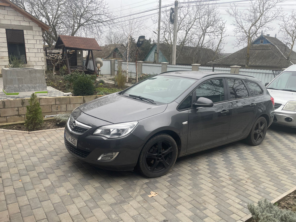 Opel Astra 2011 год Кишинёв Кишинёв - изображение 4
