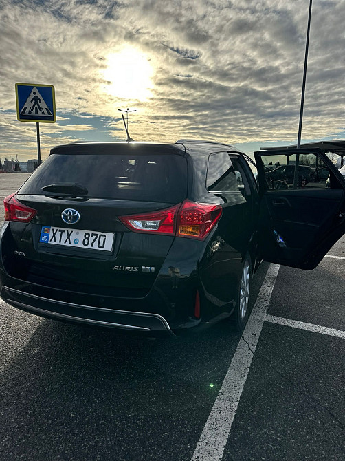 Toyota Auris 2014 год Кишинёв Кишинёв - изображение 4