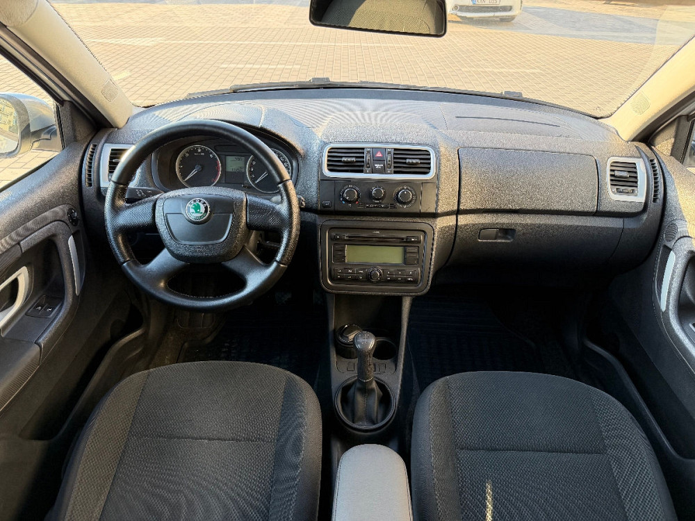 Skoda Fabia 2010 год Кишинёв Кишинёв - изображение 7