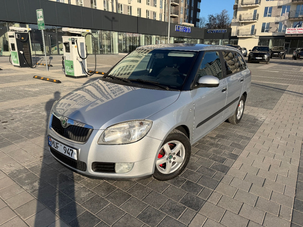 Skoda Fabia 2010 год Кишинёв Кишинёв - изображение 1