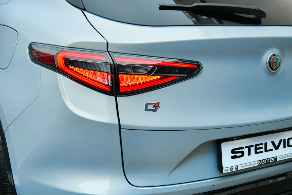 Alfa Romeo Stelvio Chişinău - fotografie 6