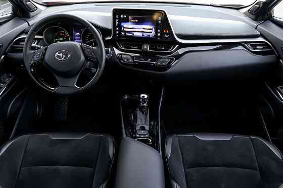 Toyota C-HR 2019 год Орхей Орхей