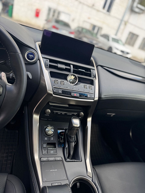 Lexus NX Series Chişinău - fotografie 6