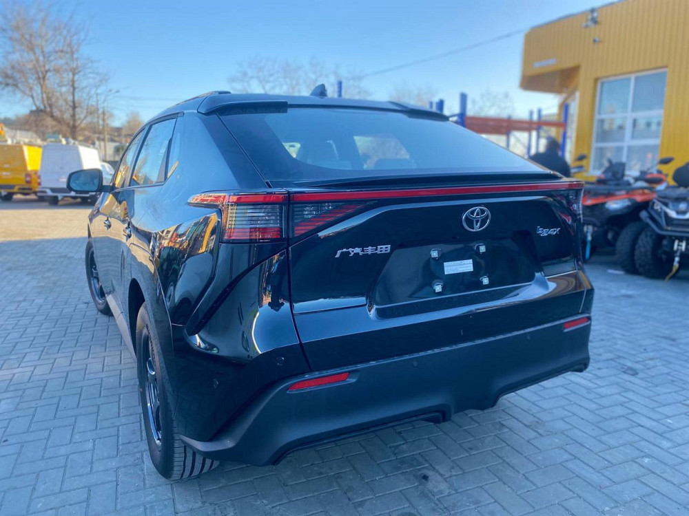 Toyota bZ4X Маяк - изображение 4