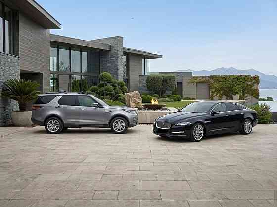 Land Rover Range Rover 2020 год Красное Красное