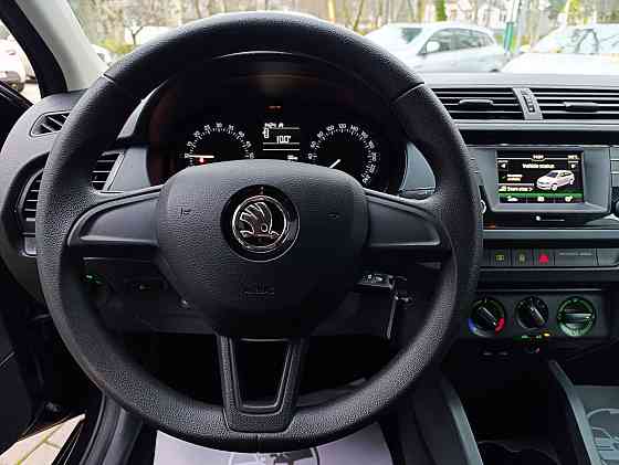 Skoda Fabia 2018 год Сороки Сороки