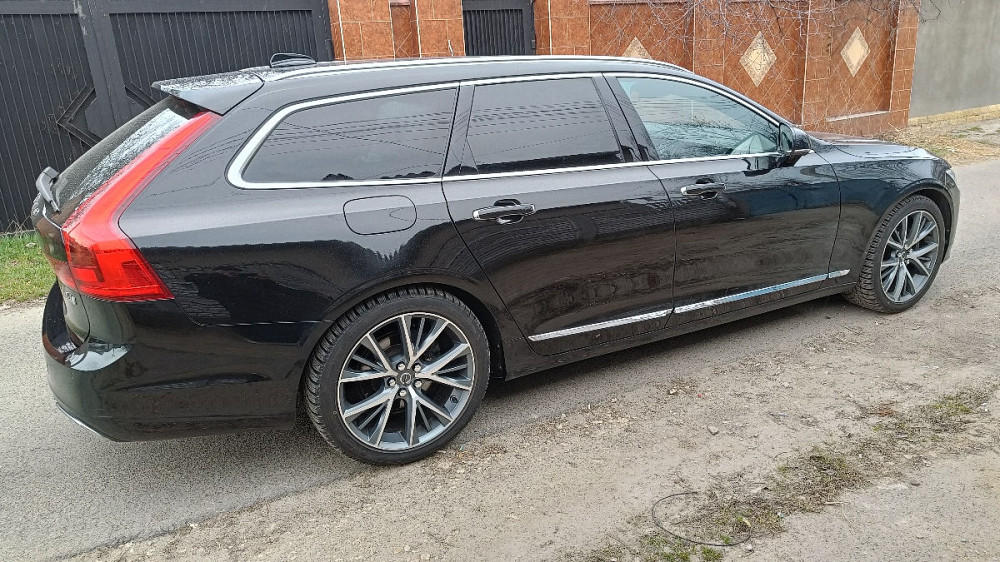 Volvo V90 2018 an Rezina Rezina - fotografie 5