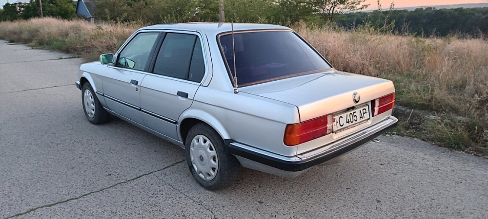 BMW seria 5 1986 an Sucleia Sucleia - fotografie 4