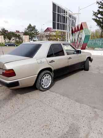 Mercedes W124 1989 год Суклея Суклея