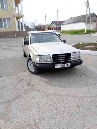 Mercedes W124 1989 год Суклея Суклея