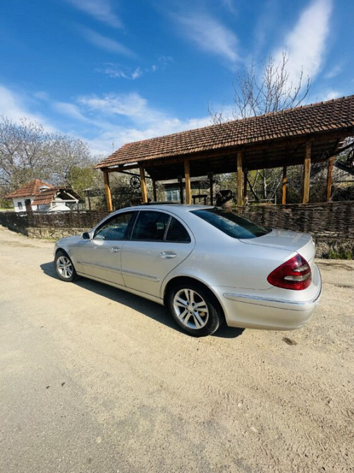 Mercedes E-Class 2003 an Dubăsari Dubăsari - fotografie 2