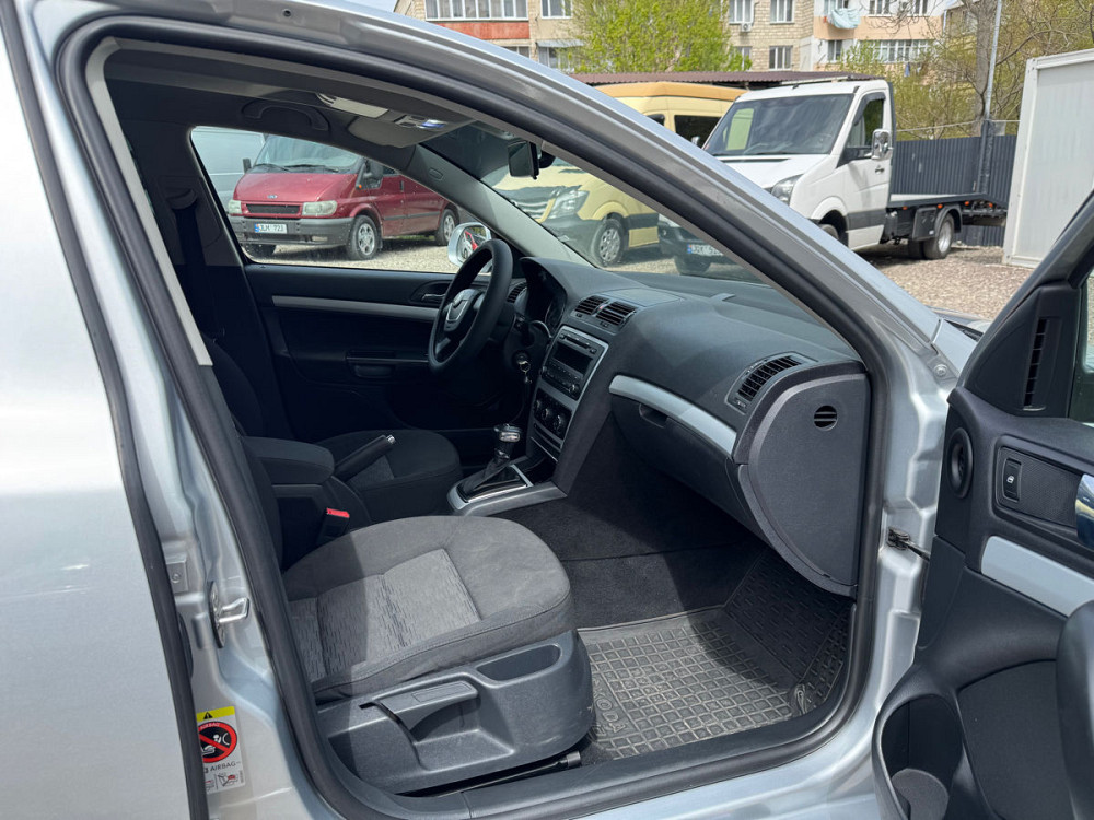 Skoda Octavia 2009 год Кишинёв Кишинёв - изображение 6