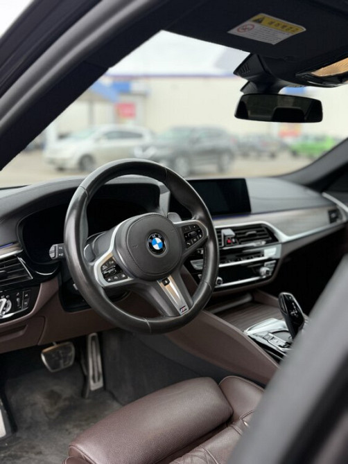 BMW 5 Series 2019 год Новые Анены Новые Анены - изображение 9