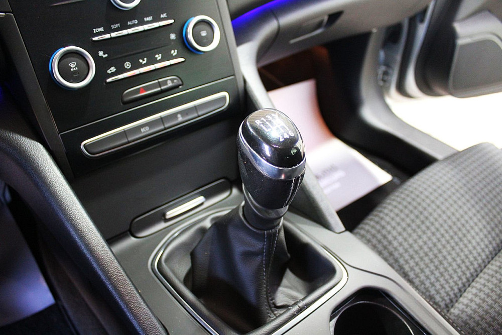 Renault Talisman 2017 an Soroca Soroca - fotografie 8