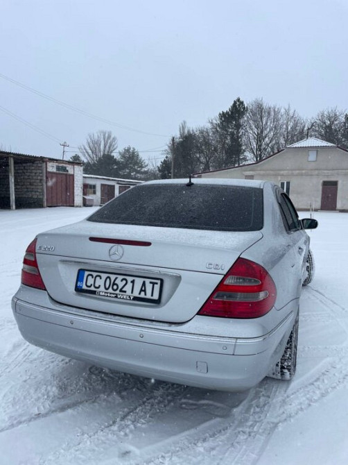 Mercedes E-Class 2003 год Слободзея Слободзея - изображение 2