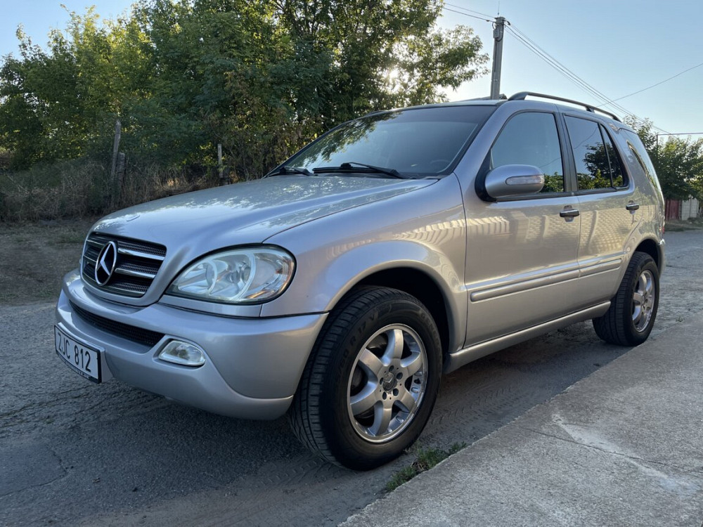 Mercedes M-Class 2004 an Sucleia Sucleia - fotografie 2