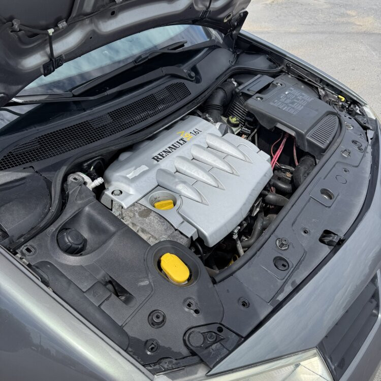 Renault Megane Grand Tour 1.6 i 115л. с, 5МКПП 2004 г. в. 2550$ Учет ПМ Рыбница - изображение 9