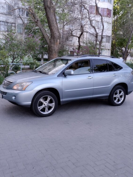 Lexus RX 2008 an Bender Bender - fotografie 1
