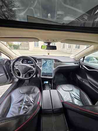 Tesla Model S 2013 an Bender Bender