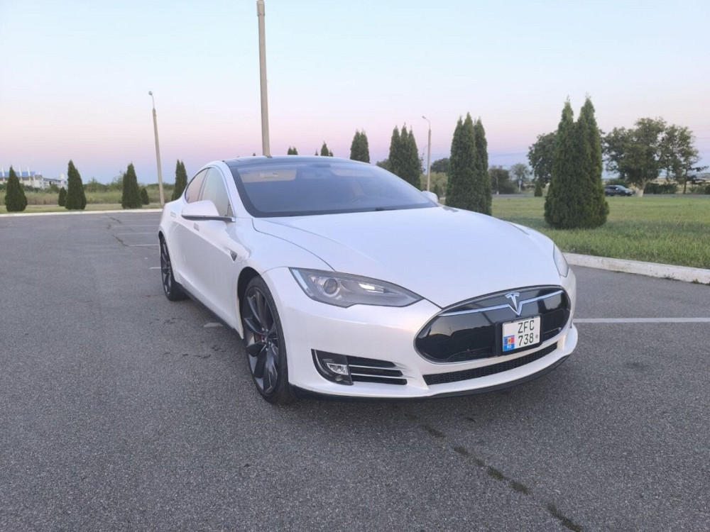 Tesla S P85 отличная обмен на Tesla S AWD 2016+, 75-100kw с моей допл. Bender - fotografie 9