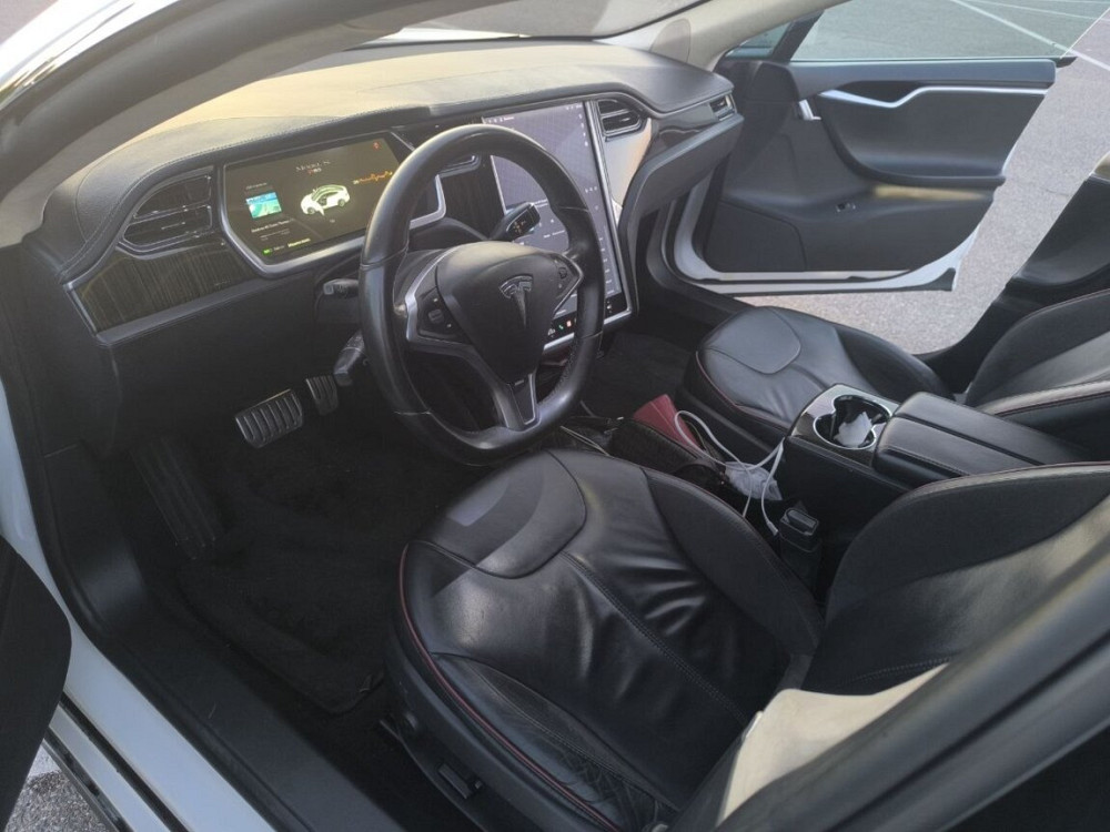 Tesla S P85 отличная обмен на Tesla S AWD 2016+, 75-100kw с моей допл. Bender - fotografie 5