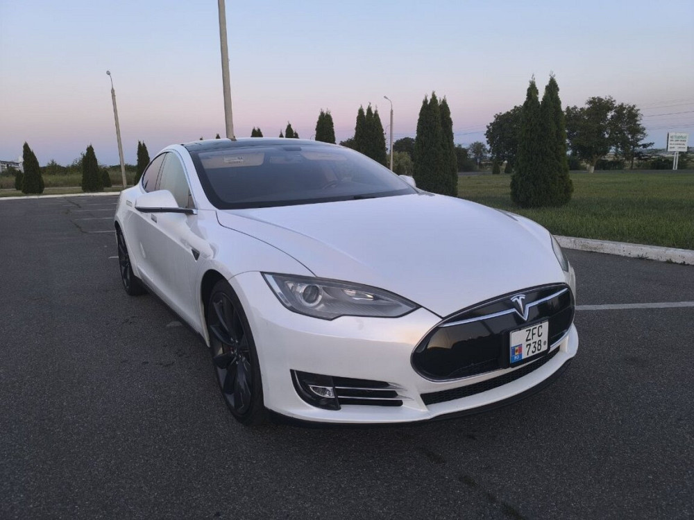 Tesla S P85 отличная обмен на Tesla S AWD 2016+, 75-100kw с моей допл. Bender - fotografie 7