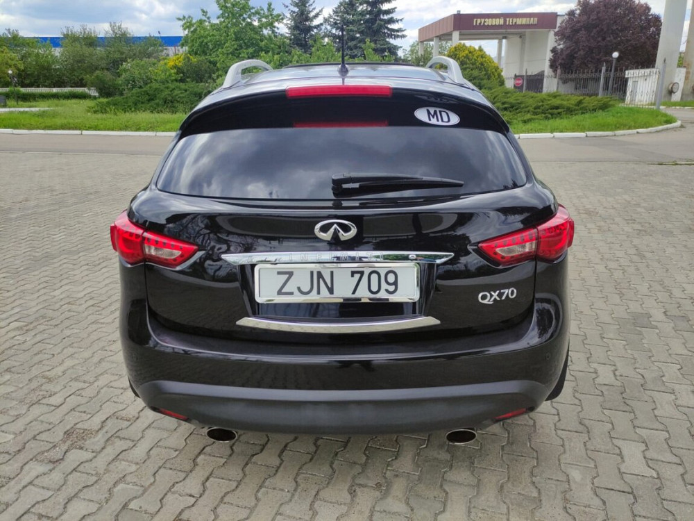 Срочно! Infiniti QX70 2015 года, 3.7 бензин. Резина - изображение 6