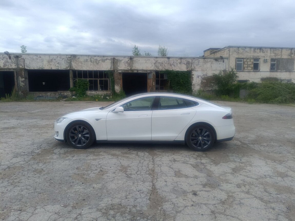 Tesla Model S 2014 год Рыбница Рыбница - изображение 2