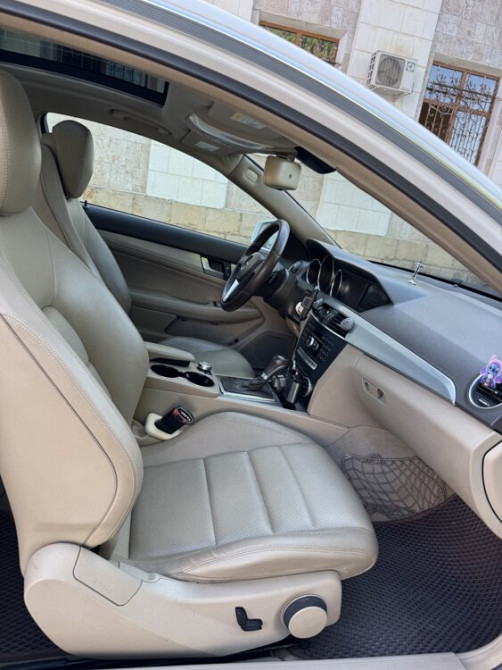 Mercedes C-Class 2012 an Tiraspol Tiraspol - fotografie 10