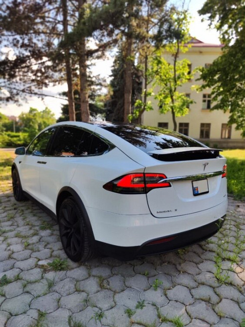 TESLA MODEL X Тирасполь - изображение 5