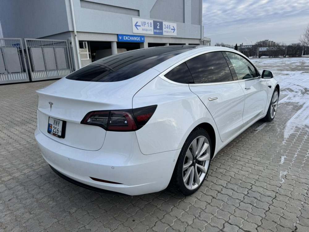 Tesla Model 3 2019 год Тирасполь Тирасполь - изображение 5