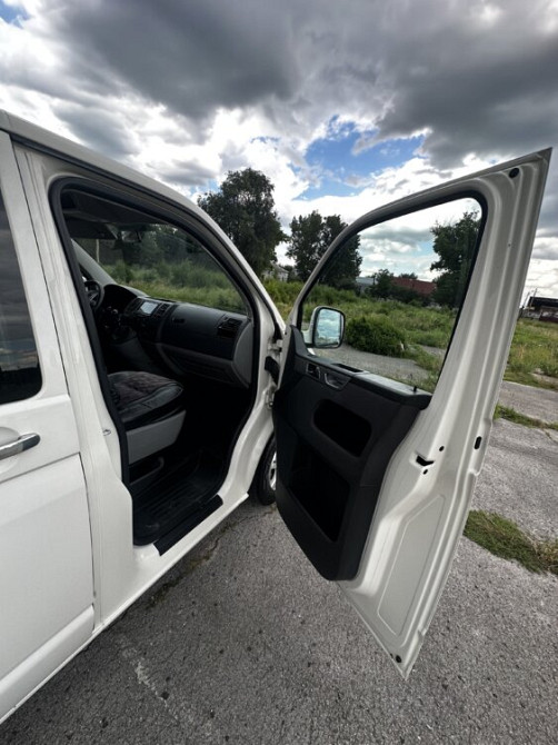 Volkswagen Transporter 2008 an Bender Bender - fotografie 7