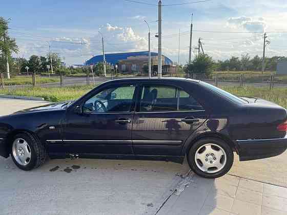 Mercedes E-Class 1998 an Parcani Parcani