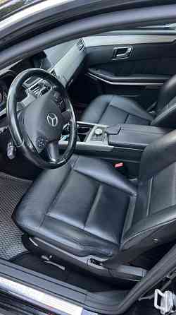 Mercedes E-Class 2009 an Parcani Parcani