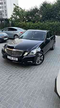 Mercedes E-Class 2009 an Parcani Parcani
